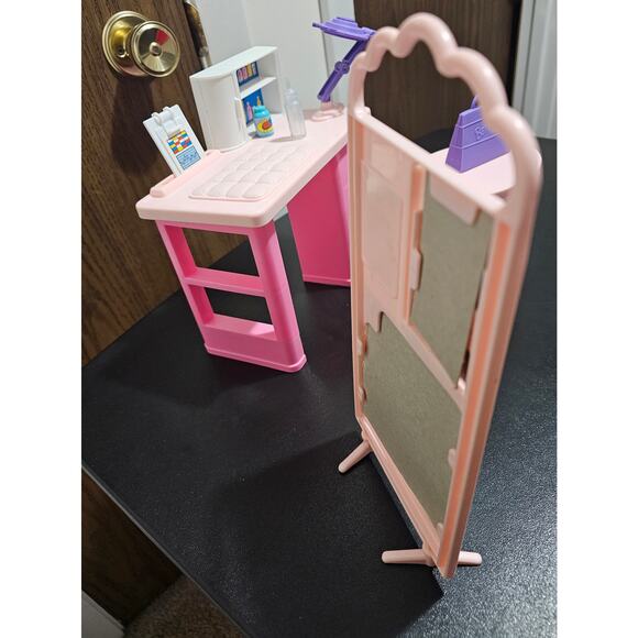 1995 Barbie So Much to Do Baby Care Center - Picture 16 of 16